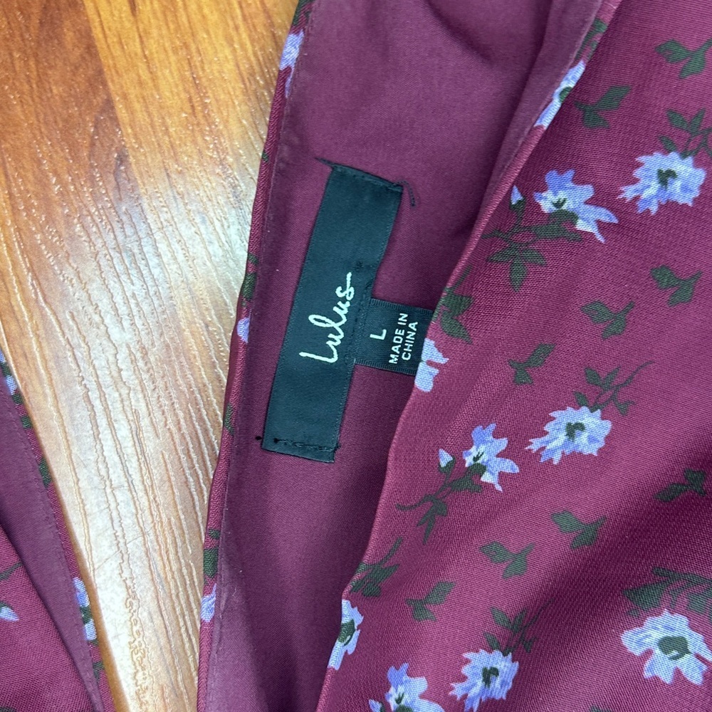 Lulu's Burgundy Floral Ruffle Romper size L - Picture 6 of 8